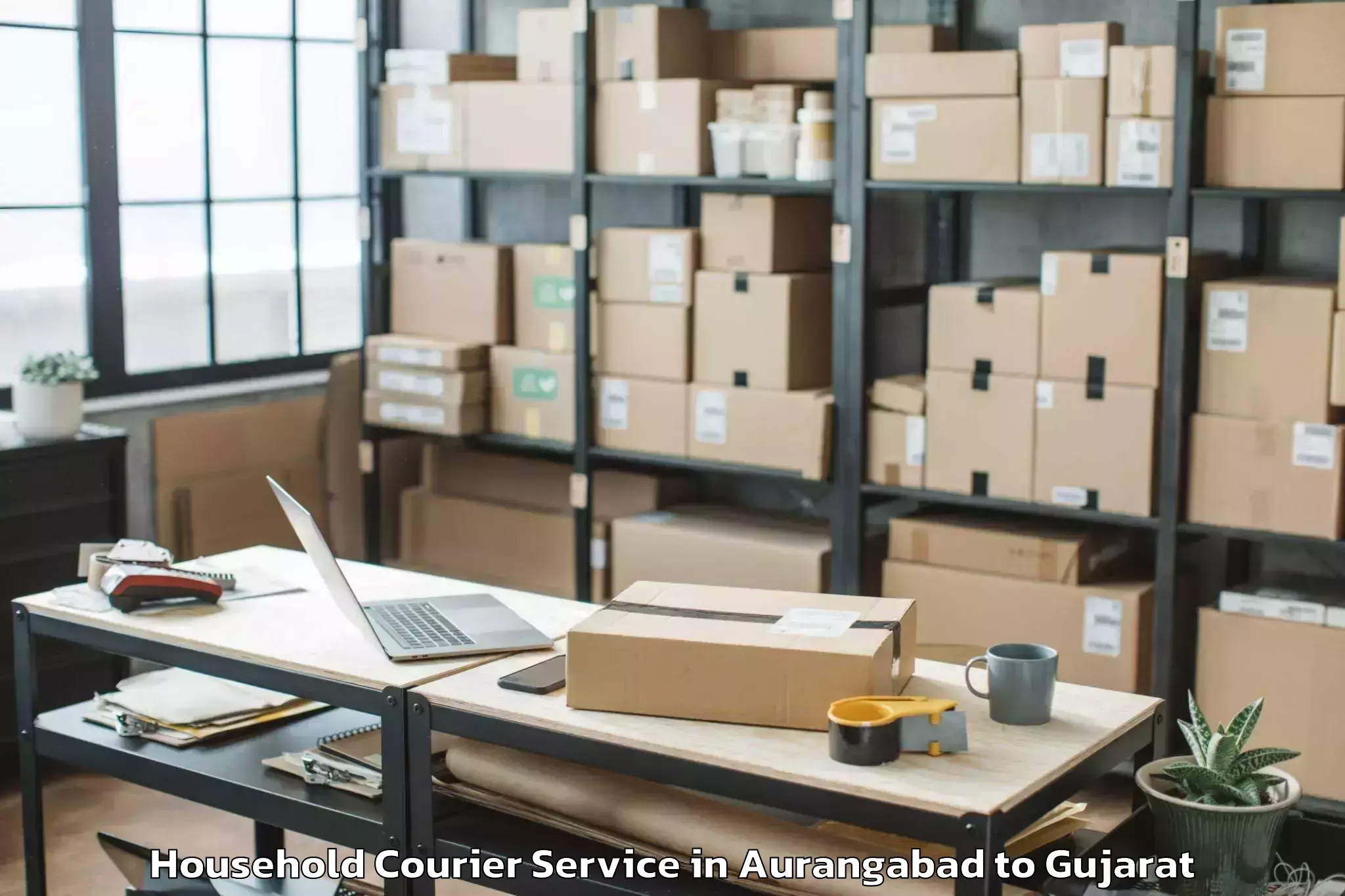 Quality Aurangabad to Thasra Household Courier